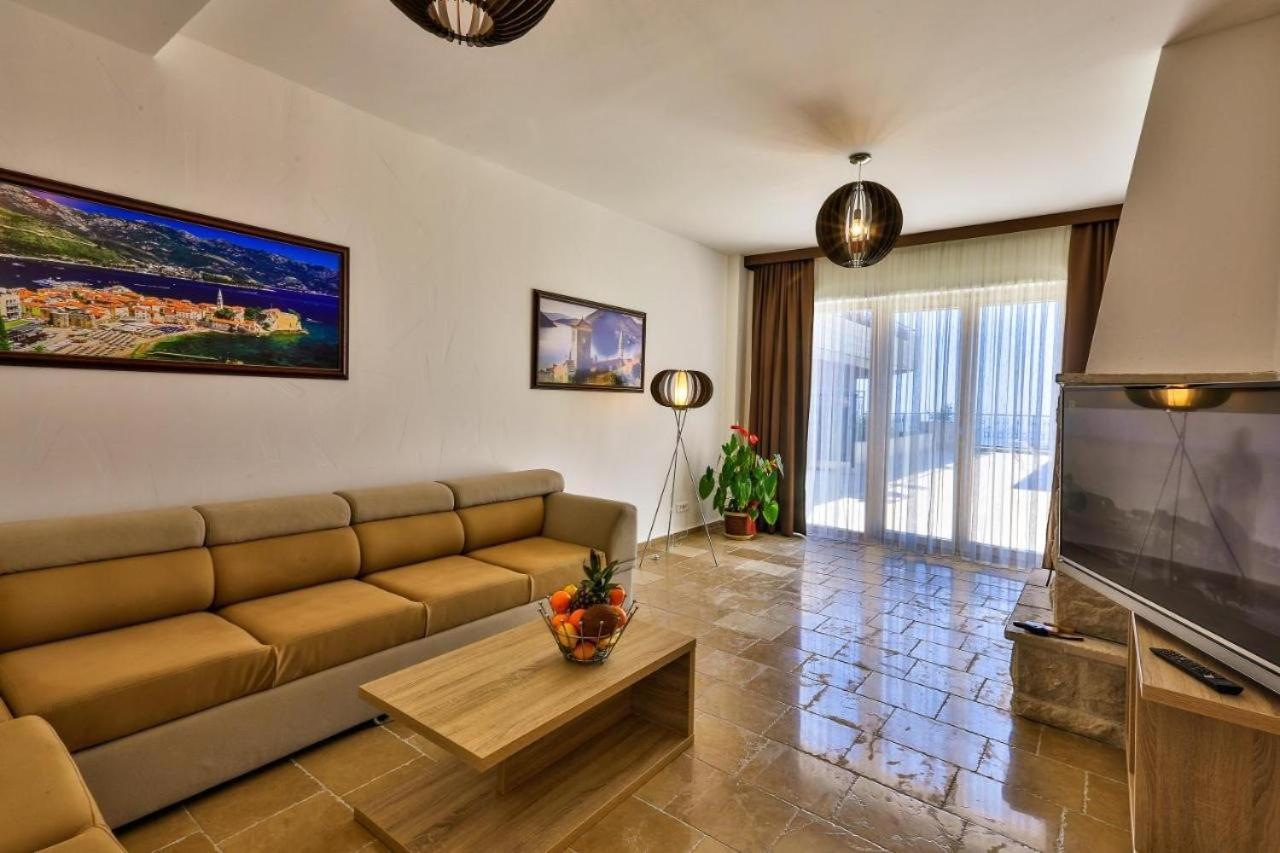 Villa Sunny Orchid Budva